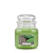 Lumanare Country Candle Lumanare parfumata cu salvie si cedru mediu 2 fitil (453 g)