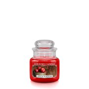 Lumanare Country Candle Mini lumanare parfumata cu mere si lemn de tec 1 fitil (104 g)