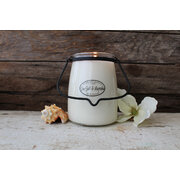 MILKHOUSE CANDLE Lumanare cu parfum de sare de mare si magnolie BORCAL DE UT (624 g)