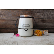 MILKHOUSE CANDLE Lumanare parfumata Sweet Woods BORCAL DE UT (624 g)