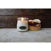 MILKHOUSE CANDLE Lumanare parfumata Sticky Buns BORCAL DE CREMA (142 g)