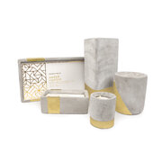 Paddywax URBAN GOLD AMBER + SMOKE în recipient de beton (30oz / 850g)