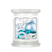 Lumanare Kringle Candela parfumata Tinsel & Thyme mediu 2 fitil (411 g)