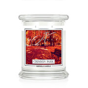 Lumanare Kringle Candle Crimson Park lumanare parfumata medie 2 fitil (411 g)