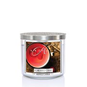 Lumanare Kringle Cherry Chai Lumanare parfumata cu 3 fitiluri 411g