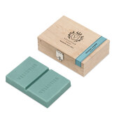 Ceara parfumata Vellutier Sensual Charm in cutie de lemn 50g