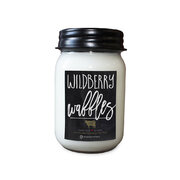 MILKHOUSE CANDLE Lumânare parfumată cu vafe de fructe de pădure și borcan Farmhouse (368 g)