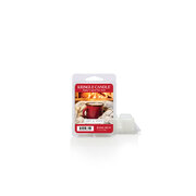 Kringle Candle Cozy & Warm ceara parfumata (64g)