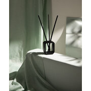 Bețișoare de tămâie ipuro Essentials Black Bamboo cu suport din ceramică neagră