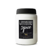 MILKHOUSE CANDLE Lumânare parfumată Winterberry Spice Borcan Farmhouse (737 g)